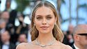 Laila Hasanovic conquista Cannes con l’abito bianco orchidea