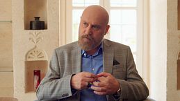 Far away, la puntata del 17 luglio in streaming
