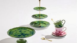 Natale su un piedistallo: il ritorno dell’alzatina 