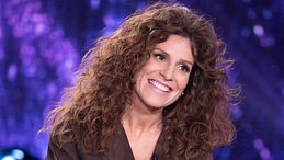 Veronica Ruggeri: "Ho un nuovo amore e in futuro vorrei diventare mamma"