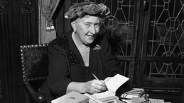 Agatha Christie, 50 anni dopo: la vera storia della scrittrice oltre il mito 