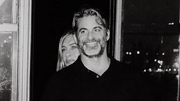 Jennifer Aniston, lo scatto social con il fidanzato Jim Curtis