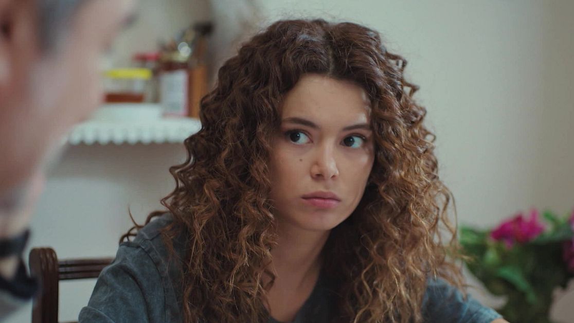 La forza di una donna 2, anticipazioni 29 ottobre: Suat invita a cena Sirin  | Mediaset Infinity