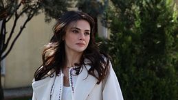 Far away, la puntata del 18 agosto in streaming