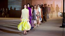Dior Cruise 2027 a Los Angeles, la sfilata di Jonathan Anderson celebra il legame con il cinema