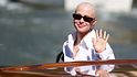 Natalia Paragoni al Festival di Venezia si mostra senza capelli