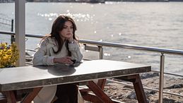 Far away, la puntata del 24 giugno in streaming