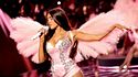 Madison Beer, le TWICE, Karol G e Missy Elliott infiammano il Victoria's Secret Fashion Show 2025