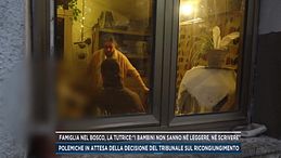 Famiglia nel bosco, la tutor: "I bambini non sanno né leggere né scrivere"