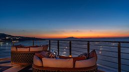 I rooftop sul mare più belli d’Italia per l’aperitivo dell’estate 