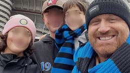 Rudy Zerbi festeggia lo scudetto dell'Inter insieme ai figli