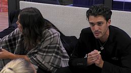 GF, Jonas Pepe contro Giulia Soponariu: "Sei la più incoerente"