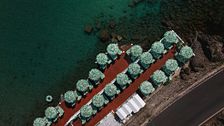 Dalla passerella alla spiaggia: i takeover estivi della moda 2026