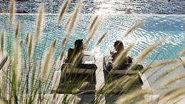 Hotel e ville pied dans l’eau per una fuga al lago davvero rigenerante  