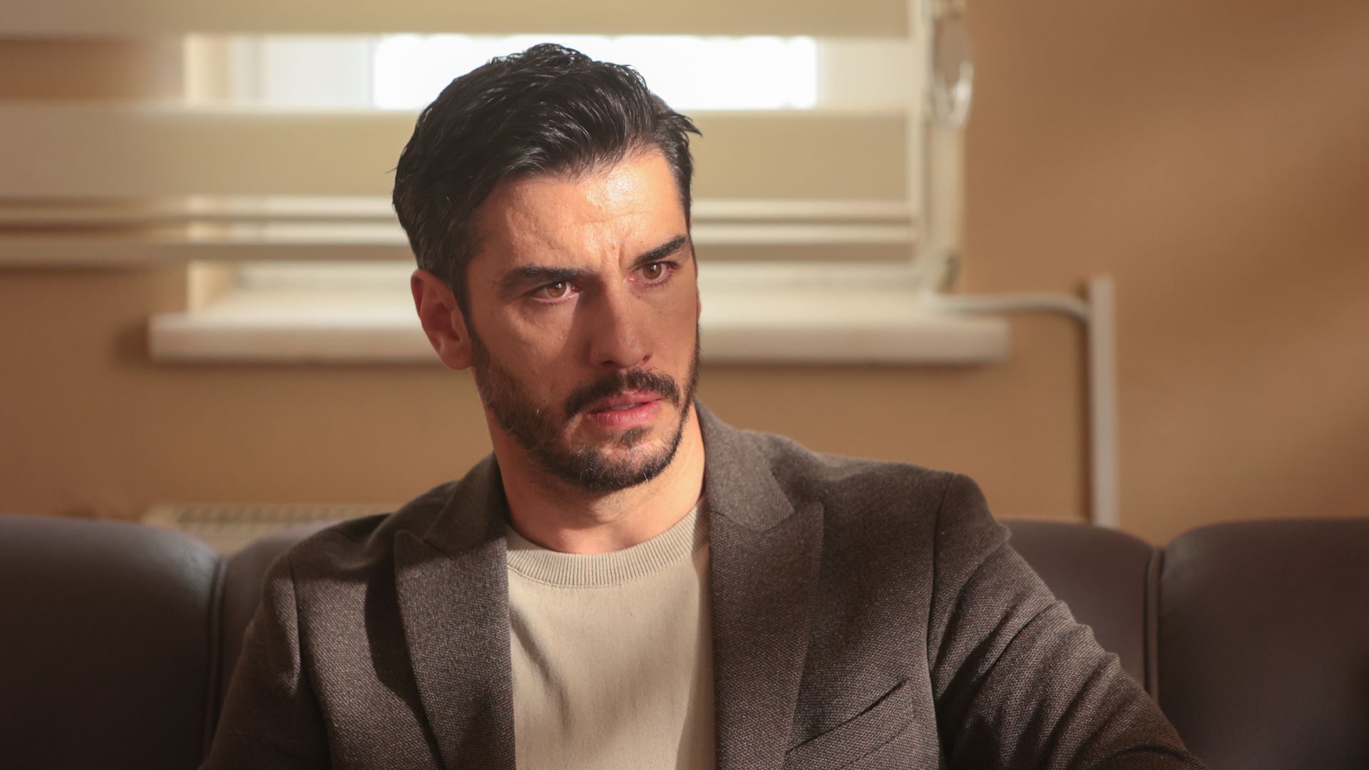 La notte nel cuore, anticipazioni martedì 4 novembre: Melek è preoccupata  per Cihan | Mediaset Infinity