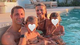 Cristina Chiabotto, lo scatto con il marito e le figlie