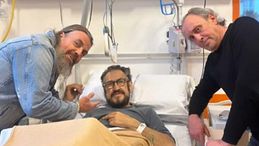 Marco Giallini, la foto in ospedale dopo l’intervento