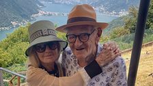 Teddy Reno ha compiuto 100 anni, il bacio di Rita Pavone