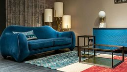 Tendenze Salone del Mobile 2026: tra blu e verde, la casa cambia stato d’animo 