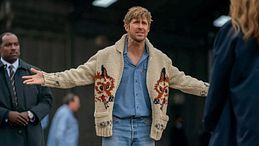 Perché il cardigan di Ryan Gosling in Project Hail Mary è il capo del momento 