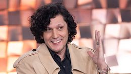 Ermal Meta: "Non volevo figli, poi sono arrivate Fortuna, Klodjana e Lumturije"