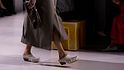 Clogs mania, come indossare gli zoccoli seguendo le tendenze dalle passerelle estive