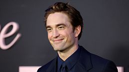 Robert Pattinson compie 40 anni. 5 cose che non sapevate sulla sua carriera, e non solo