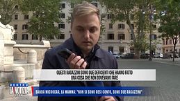 Minicar, parla la mamma del minorenne: "Mio figlio piange perché ha paura"