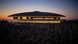 Cattedrali del vino: le più belle cantine di design all’estero 