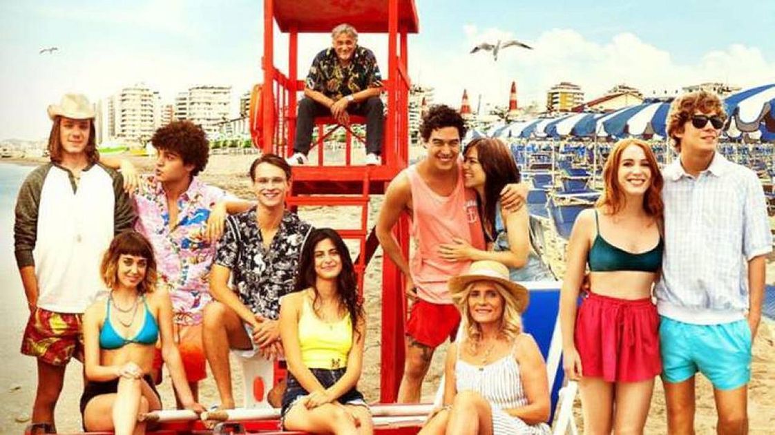 Sotto il sole di Riccione in streaming su Mediaset Infinity | Mediaset ...