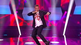 Francesco Gabbani canta "La rete"