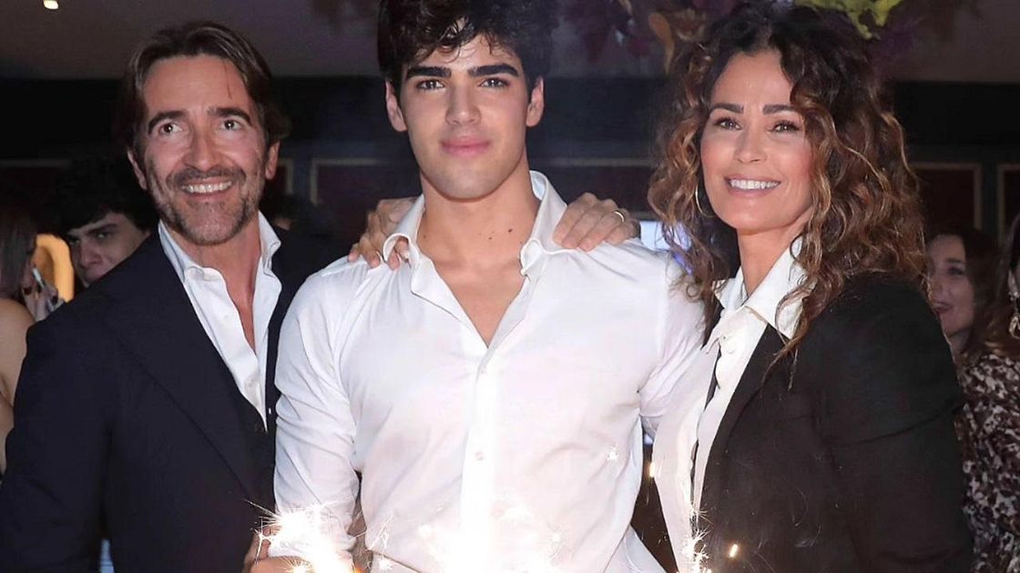 Samantha de Grenet festeggia i 18 anni del figlio Brando | Mediaset ...