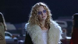 Penny Lane Coat: il capo icona del boho-rock da comprare subito 