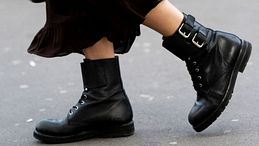 Gli anfibi sono tornati e tra sfilate, street style e idee shopping dettano tendenza per la moda Autunno 2026