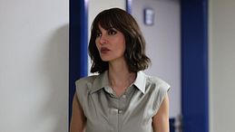 Far away, la puntata del 13 agosto in streaming