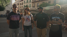 La La Love You descubre los secretos de Malasaña: vinilos, vermut y el espíritu de la movida madrileña