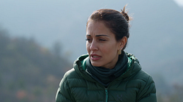Hiba Abouk recuerda su divorcio de Achraf Hakimi y zanja bulos: "Se rompía mi familia, sufrí muchísimo" 