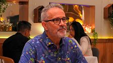 Julio reconoce en ‘First Dates’ que antes era machista y sorprende a Carlos Sobera