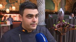 Jesús Quirós, el único español entre los quince chocolateros que buscan ser el mejor del mundo en Bélgica