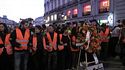 La marcha en honor a Maricarmen desde Sol hasta su casa: lágrimas, miles de pancartas y un emotivo "adiós con el corazón"
