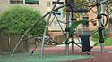 Científicos del CSIC alertan del peligro detrás de los parques de caucho en el que juegan los niños