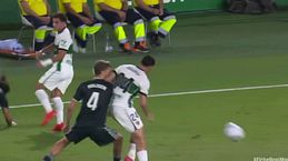 Los expertos arbitrales se mojan con el codazo de Osorio a Huijsen: hasta Jota Jordi dice que es expulsión