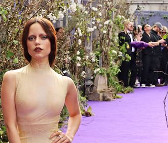 Le tired girl: il beauty look che dal cinema ai social, passando per le passerelle fa impazzire pubblico e star