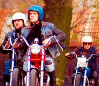 Yo compré una moto vampiro