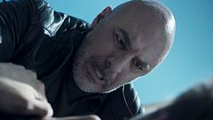 Cap.10 - Lirios rojos