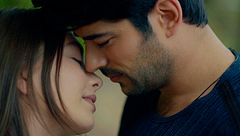 Cap 87 - Huida y amor bajo amenaza