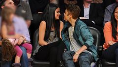 P8- Demi Moore y Ashton Kutcher – Selena Gómez y Justin Bieber – Sergio Ramos y Pilar Rubio