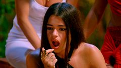 P10 - La dramática hoguera de las chicas y el reencuentro de Sandra con su suegra