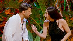 P8 - La hoguera de confrontación de Luis y Julia