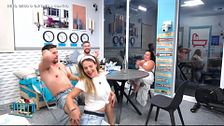 Beso o tartazo a 4